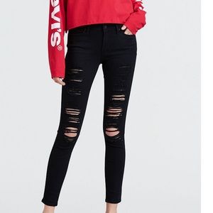 Levis 711 destroyed jeans size 30x30 or 10